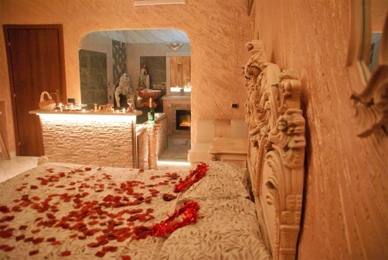 Gold Luxury Suite Home Roma Exterior foto